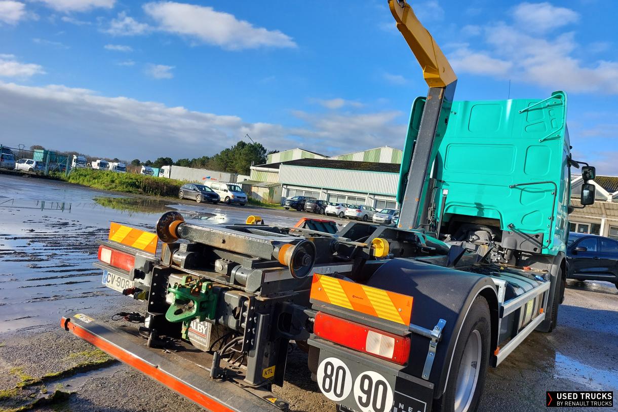 Renault Trucks Premium Route 460
