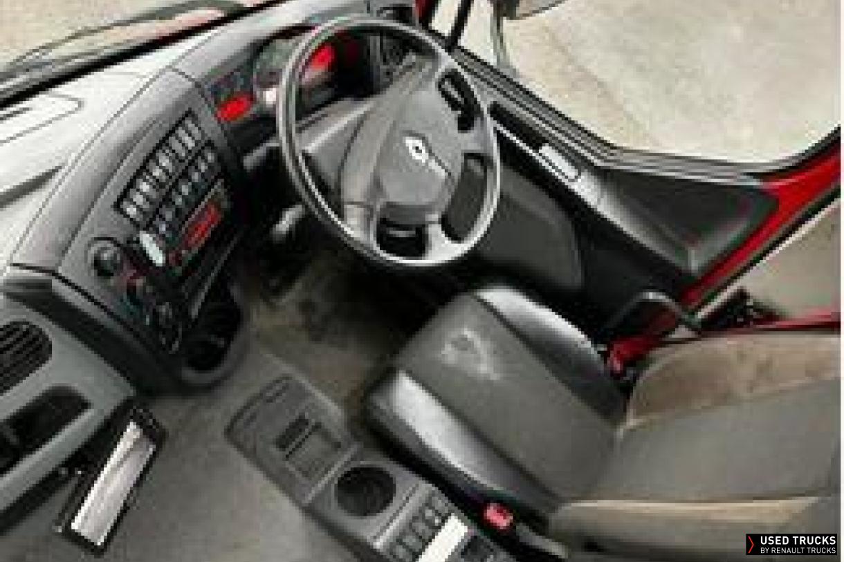 Renault Trucks D Wide 320
