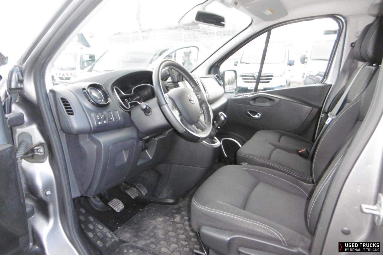 Nissan NV300 