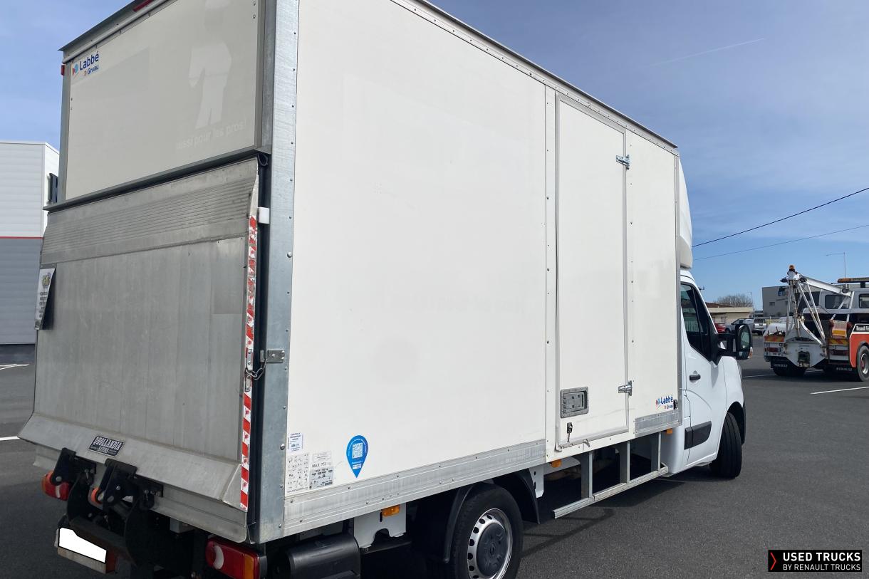 Renault Master 145