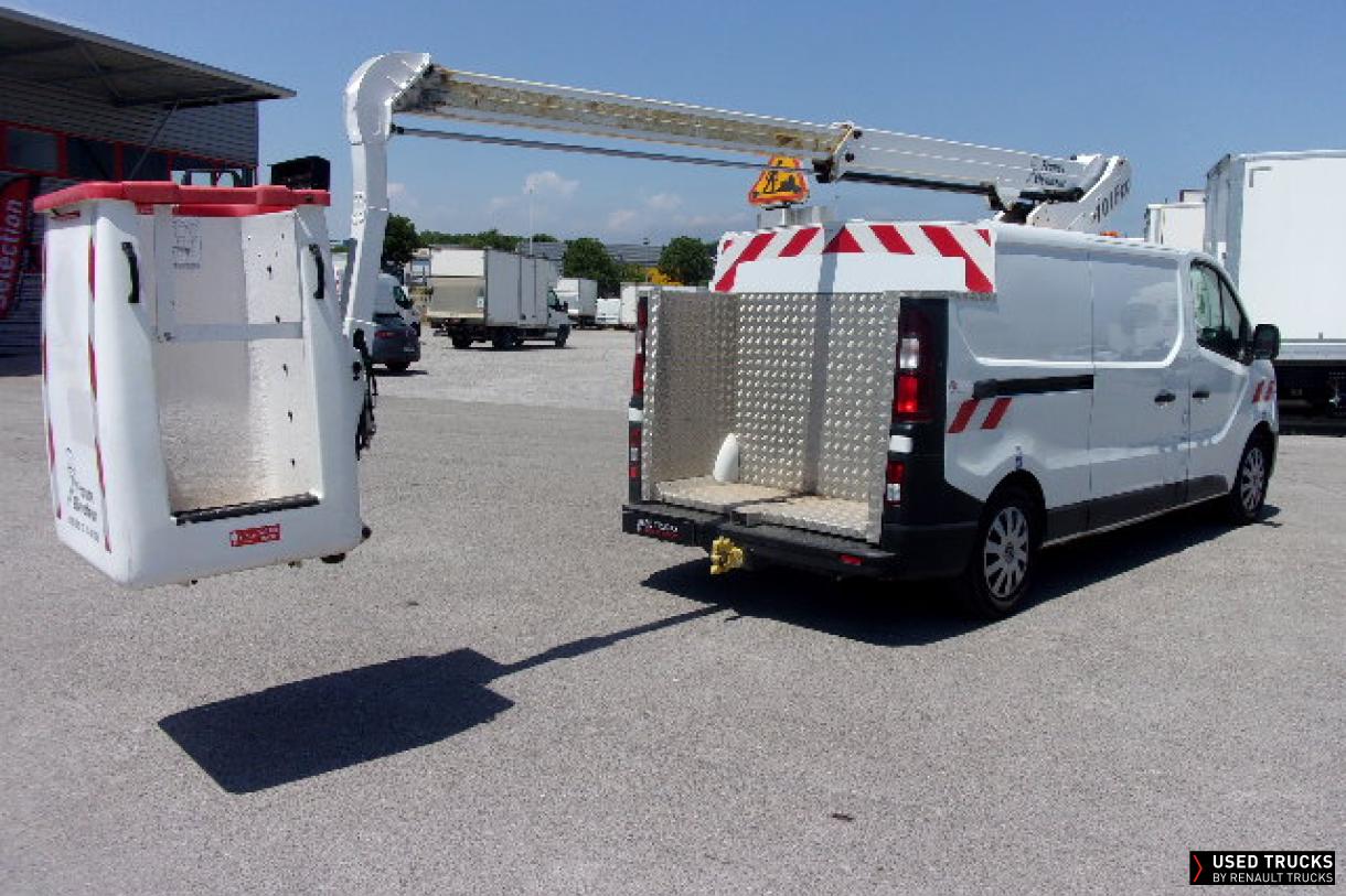 Renault Trucks Trafic 