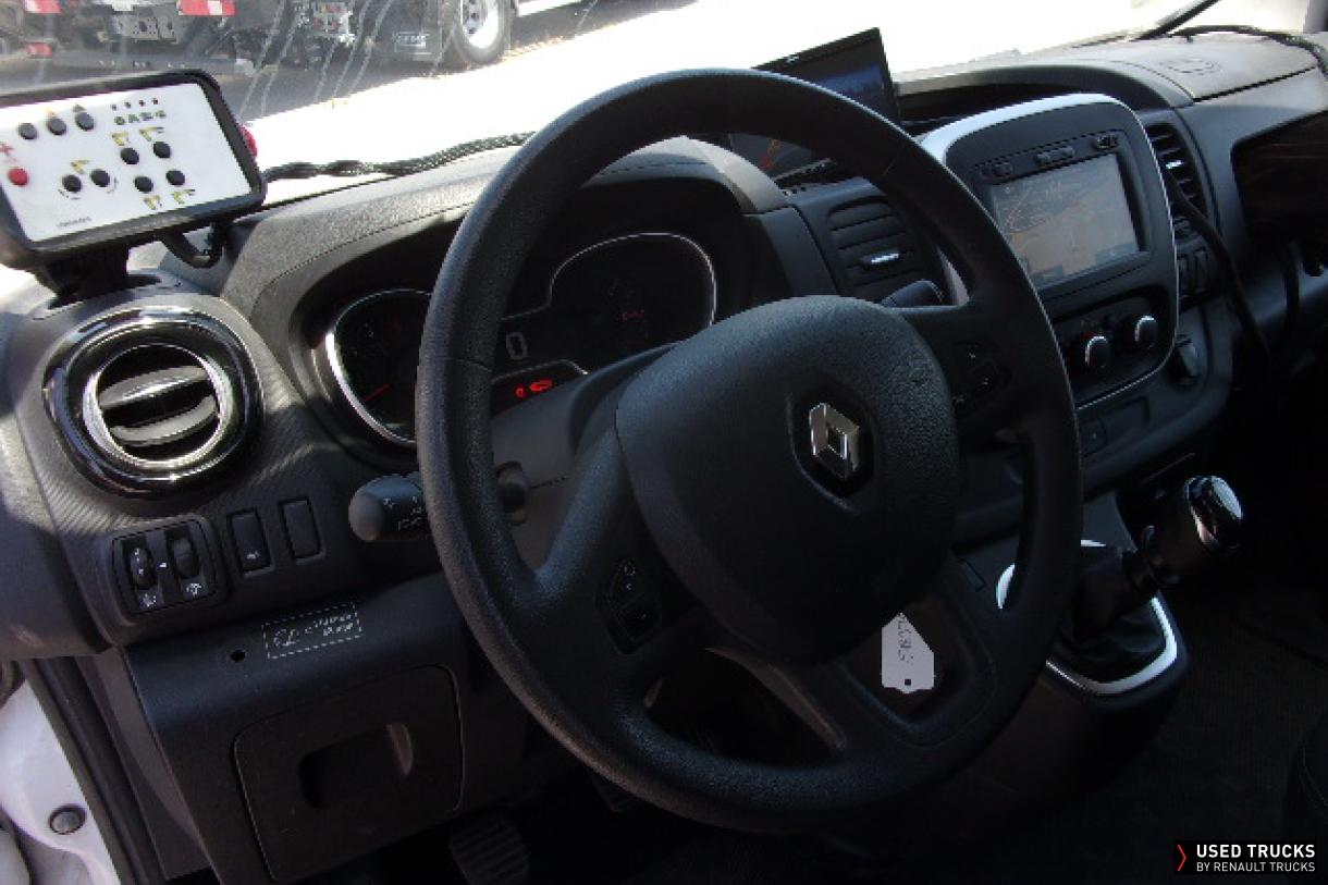 Renault Trucks Trafic 