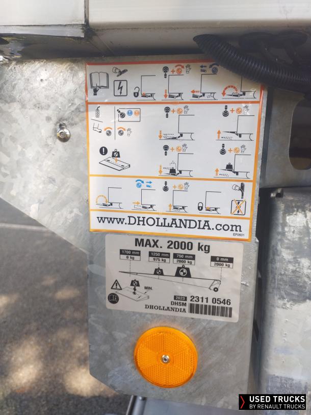 Renault Trucks D Wide 320