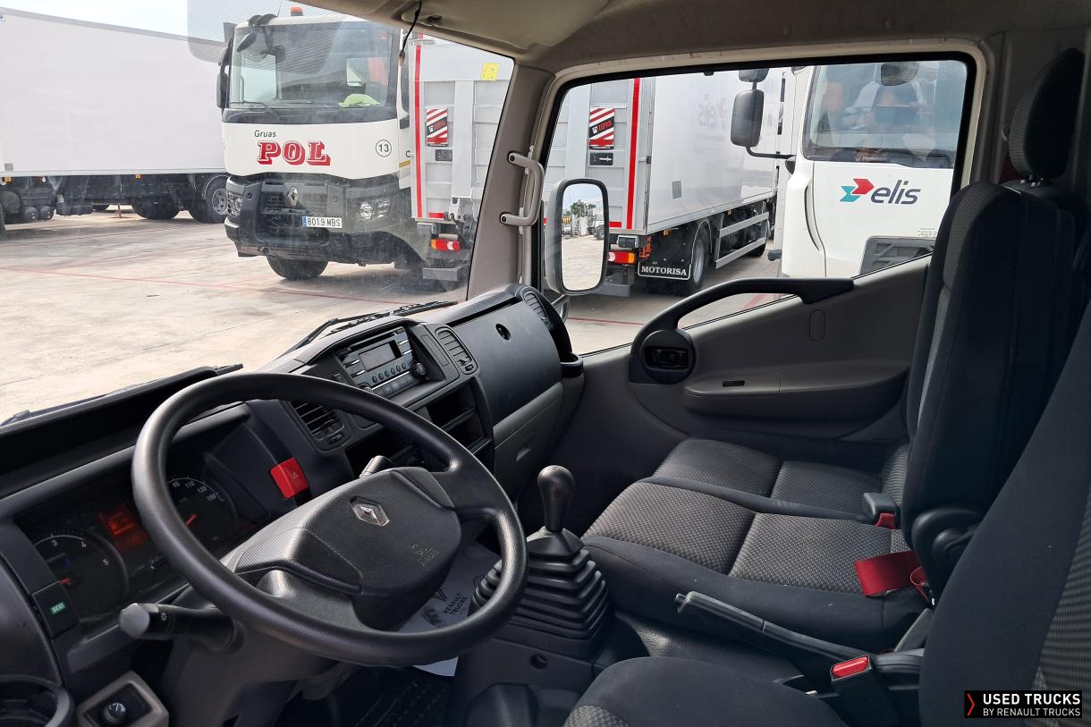 Renault Trucks Maxity 130