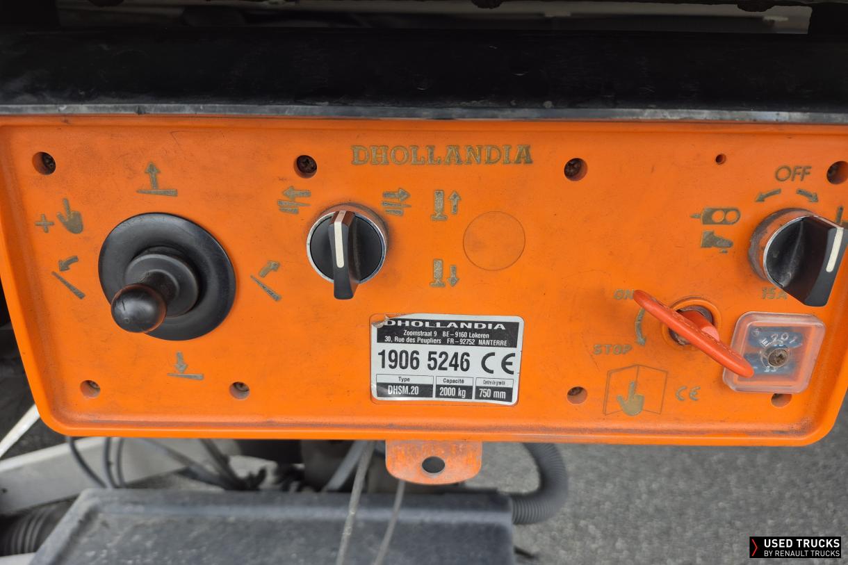 Renault Trucks D Wide 320