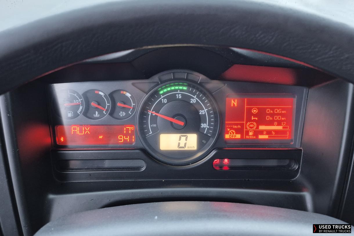 Renault Trucks D Wide 320