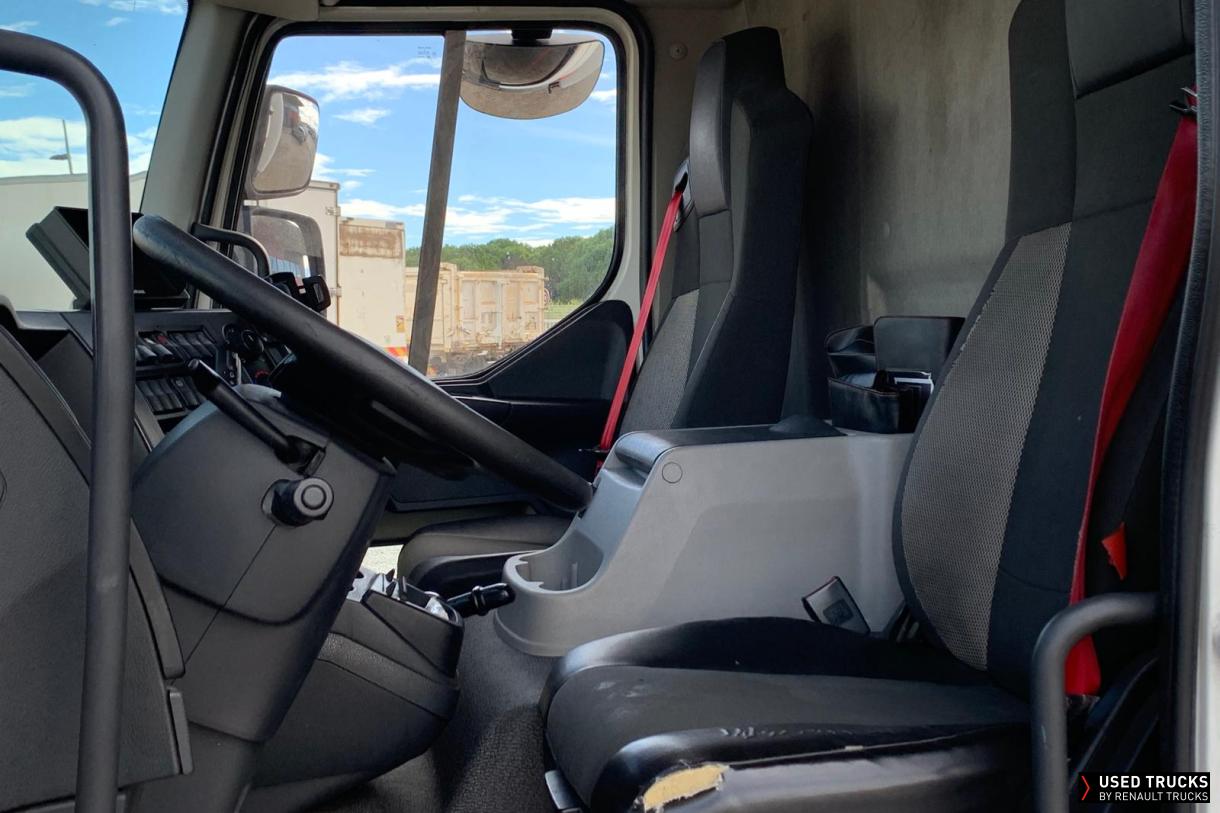 Renault Trucks D 240