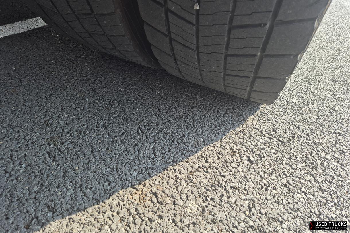 Renault Trucks D Wide 320