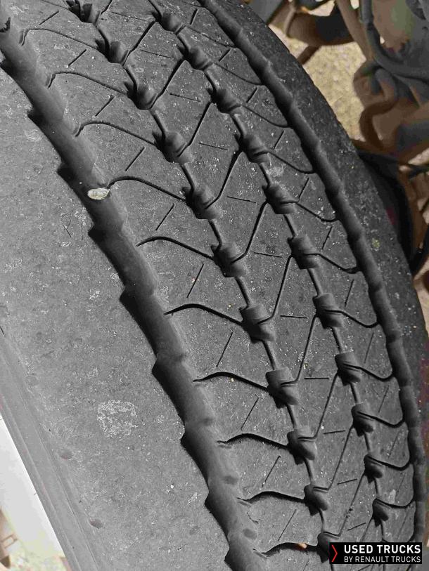 Renault Trucks D 240