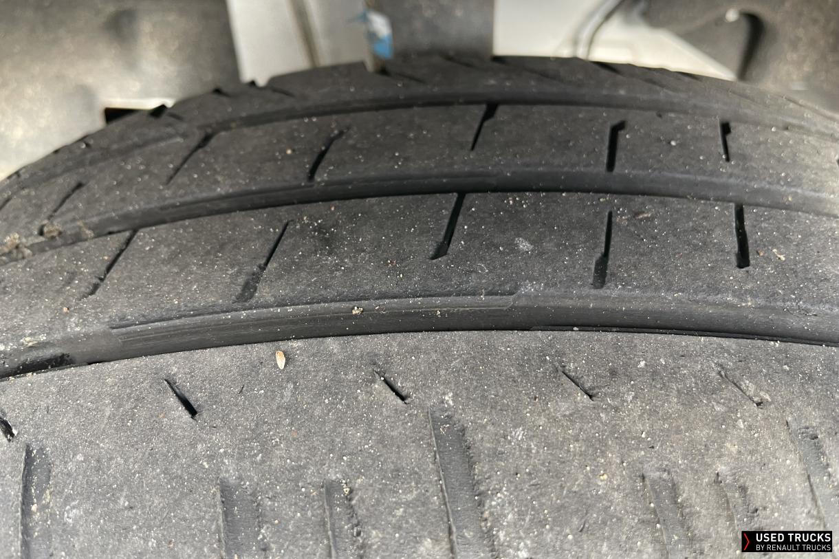 Renault Trucks Master 165