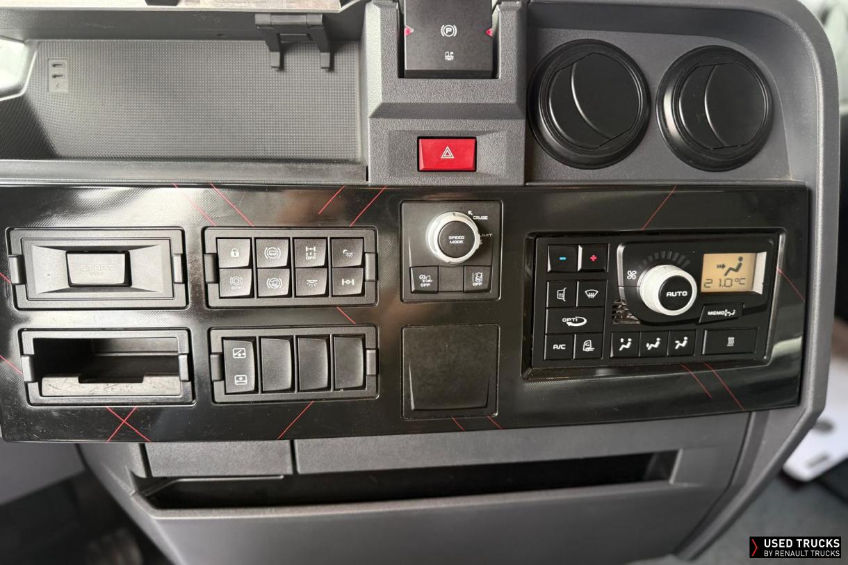 Renault Trucks T High 