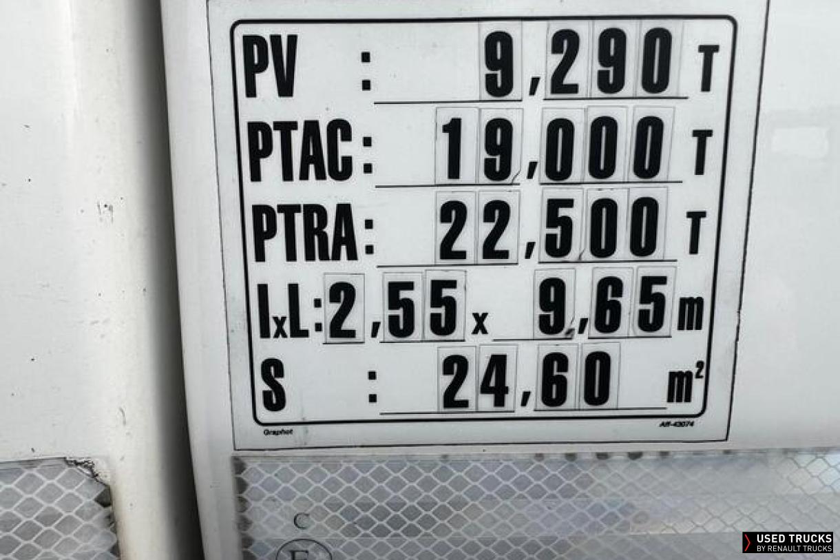 Renault Trucks D Wide 320