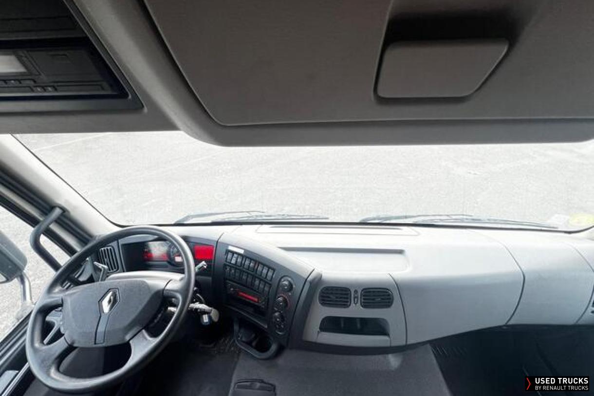 Renault Trucks D Wide 320