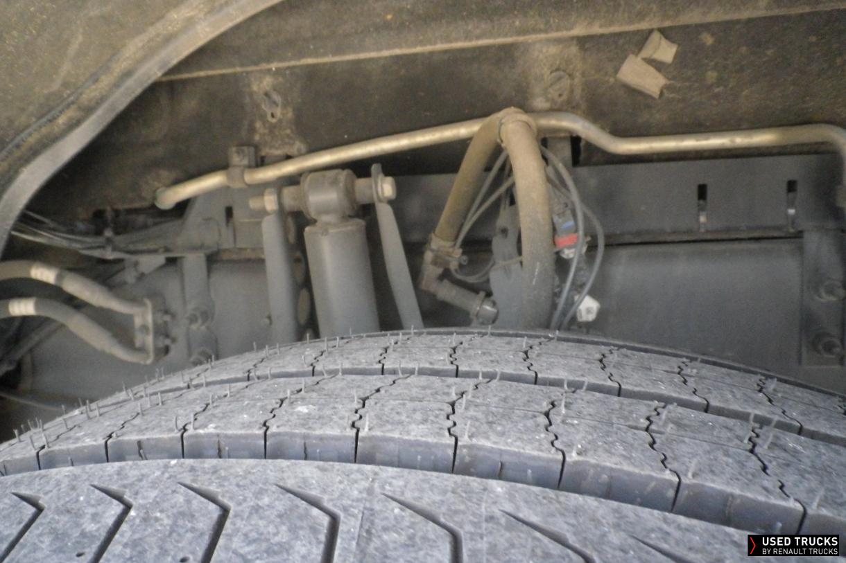Renault Trucks T 440