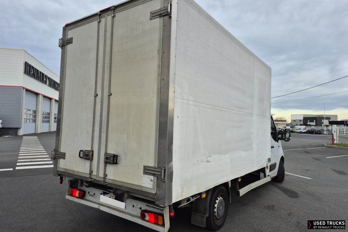 Renault Trucks Master 145