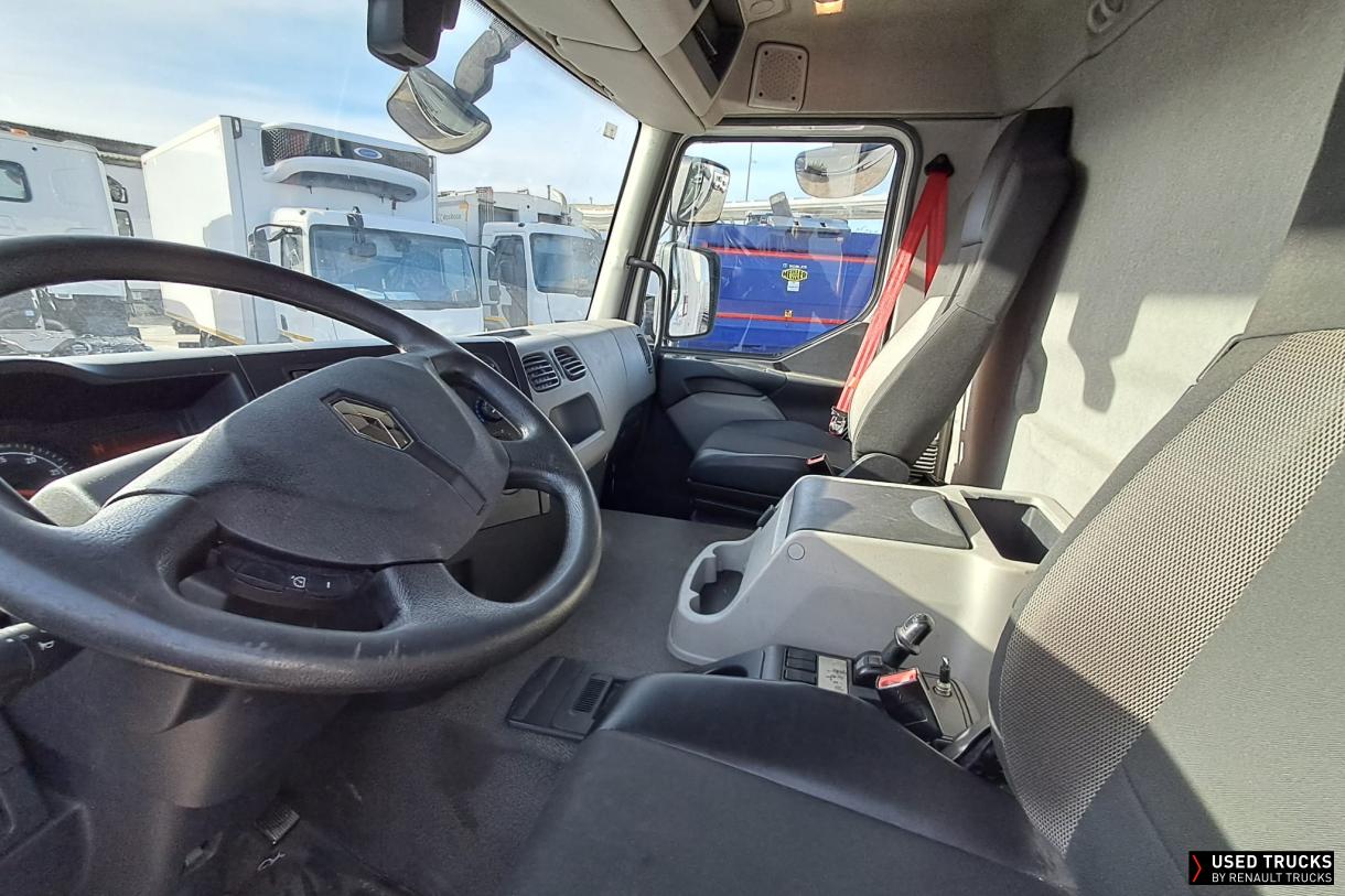 Renault Trucks D Wide 320