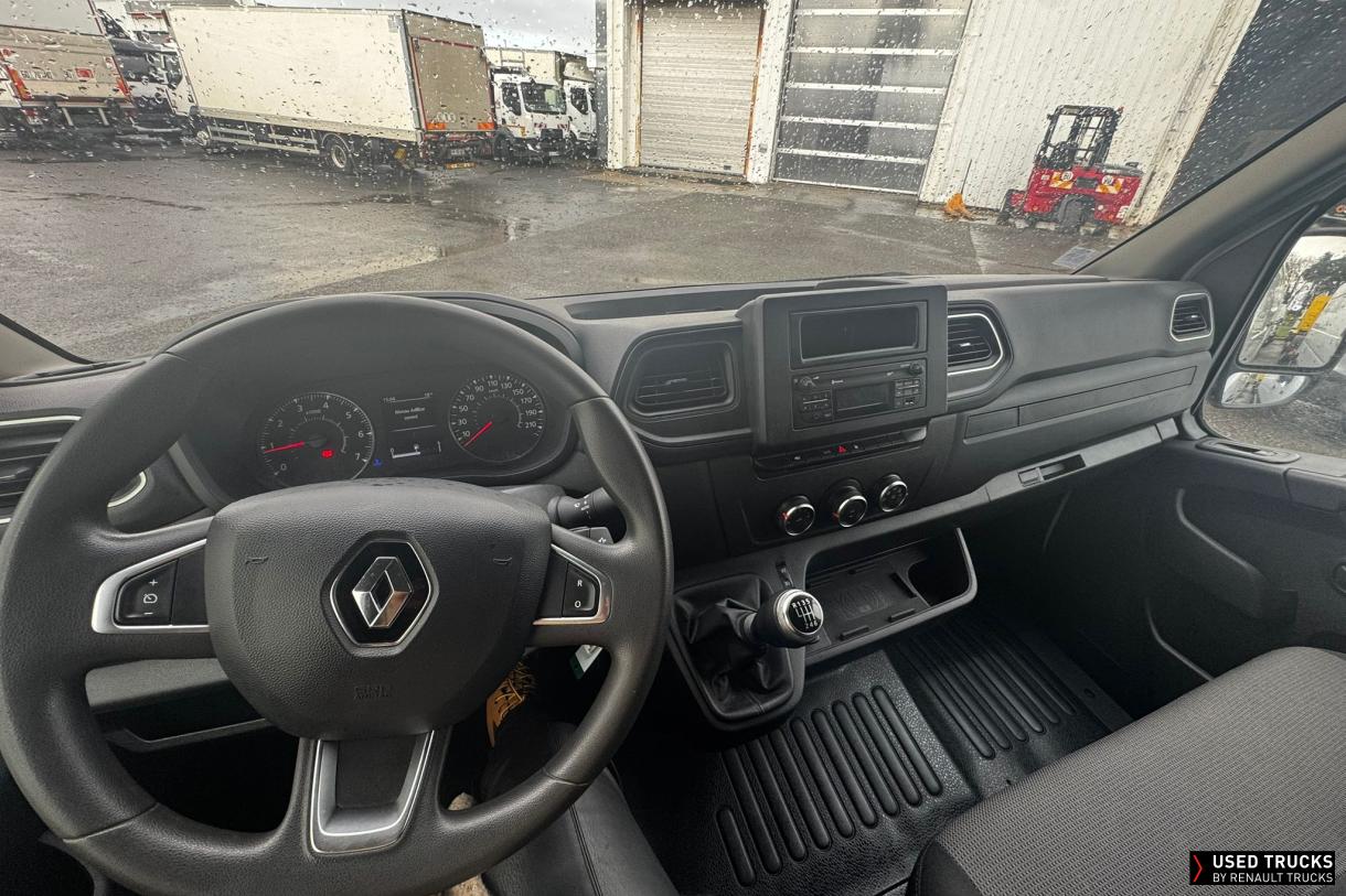 Renault Trucks Master 135