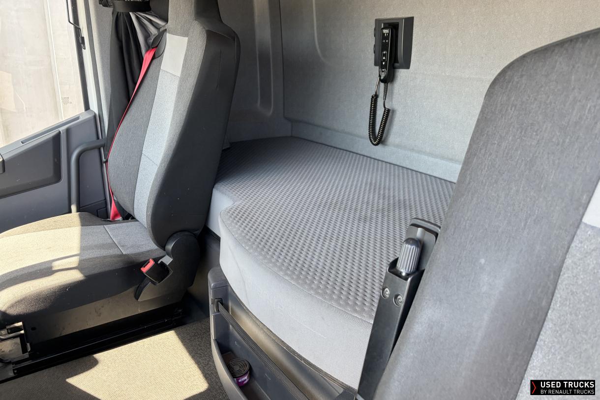 Renault Trucks T 440