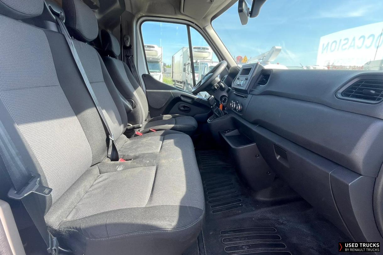 Renault Trucks Master 135