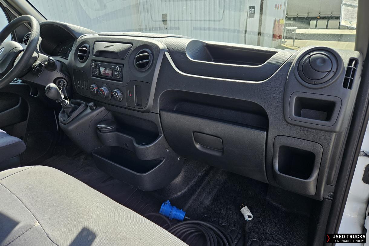 Renault Trucks Master 145