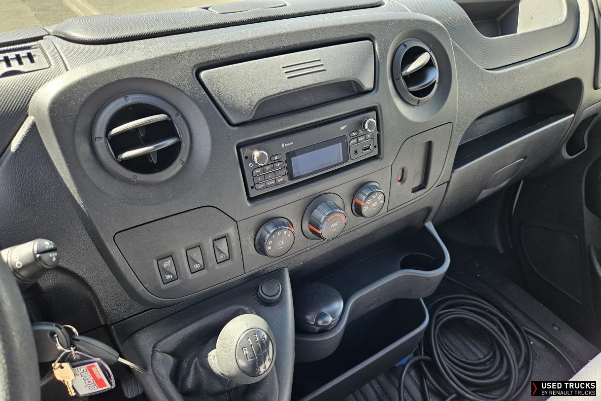 Renault Trucks Master 145
