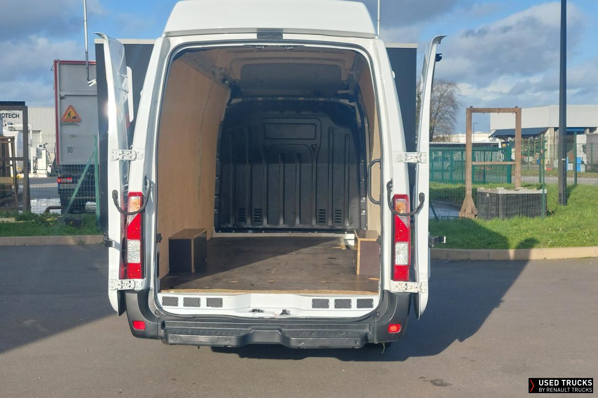 Renault Trucks Master 130