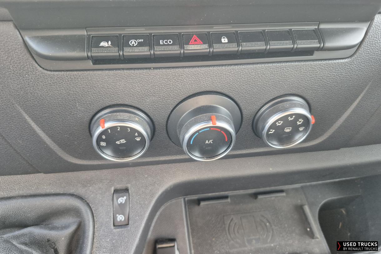 Renault Trucks Master 145