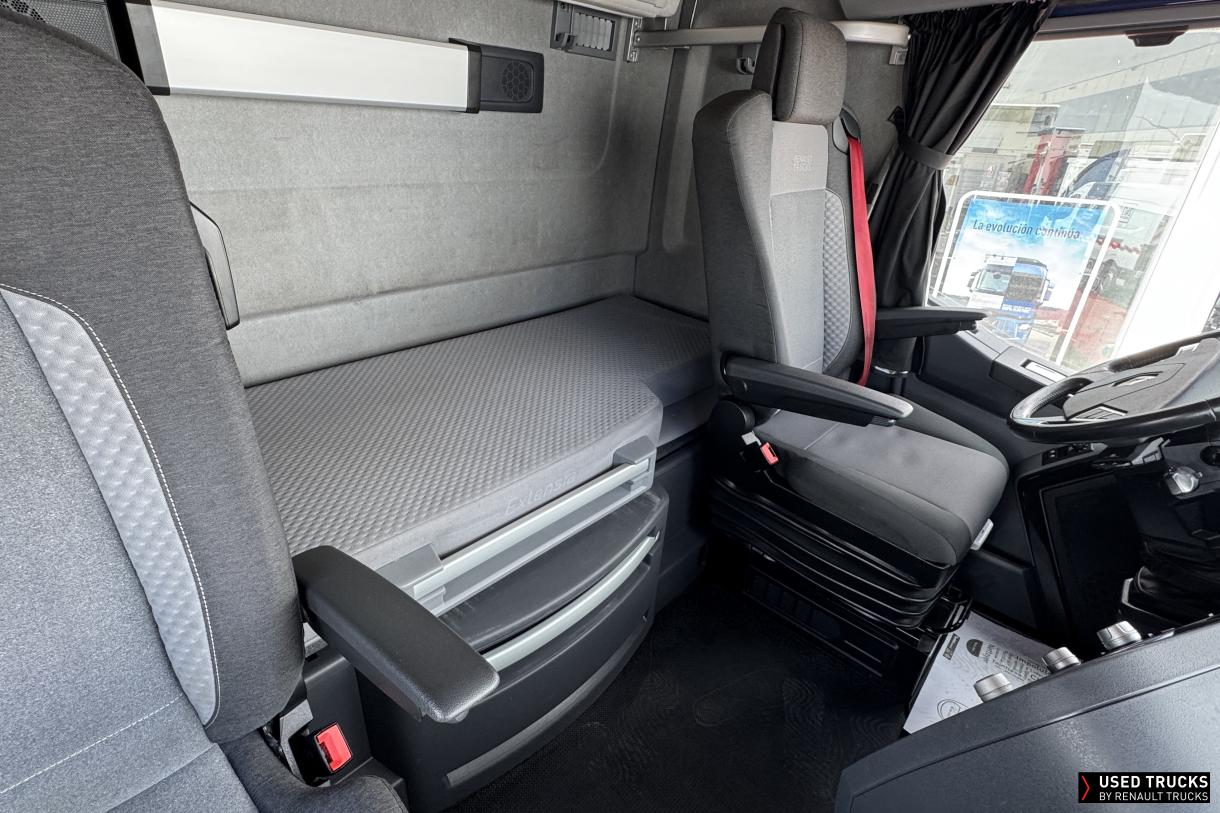 Renault Trucks T High 