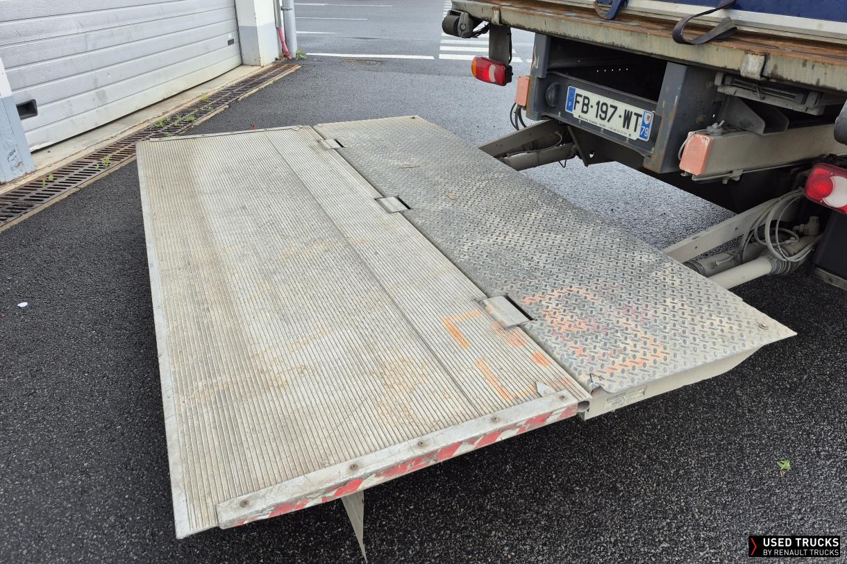 Renault Trucks D 240