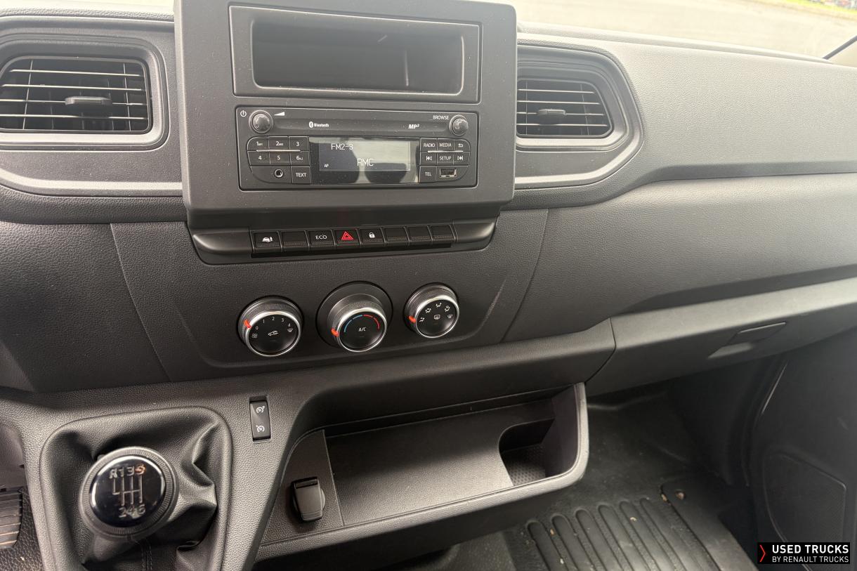 Renault Master 130