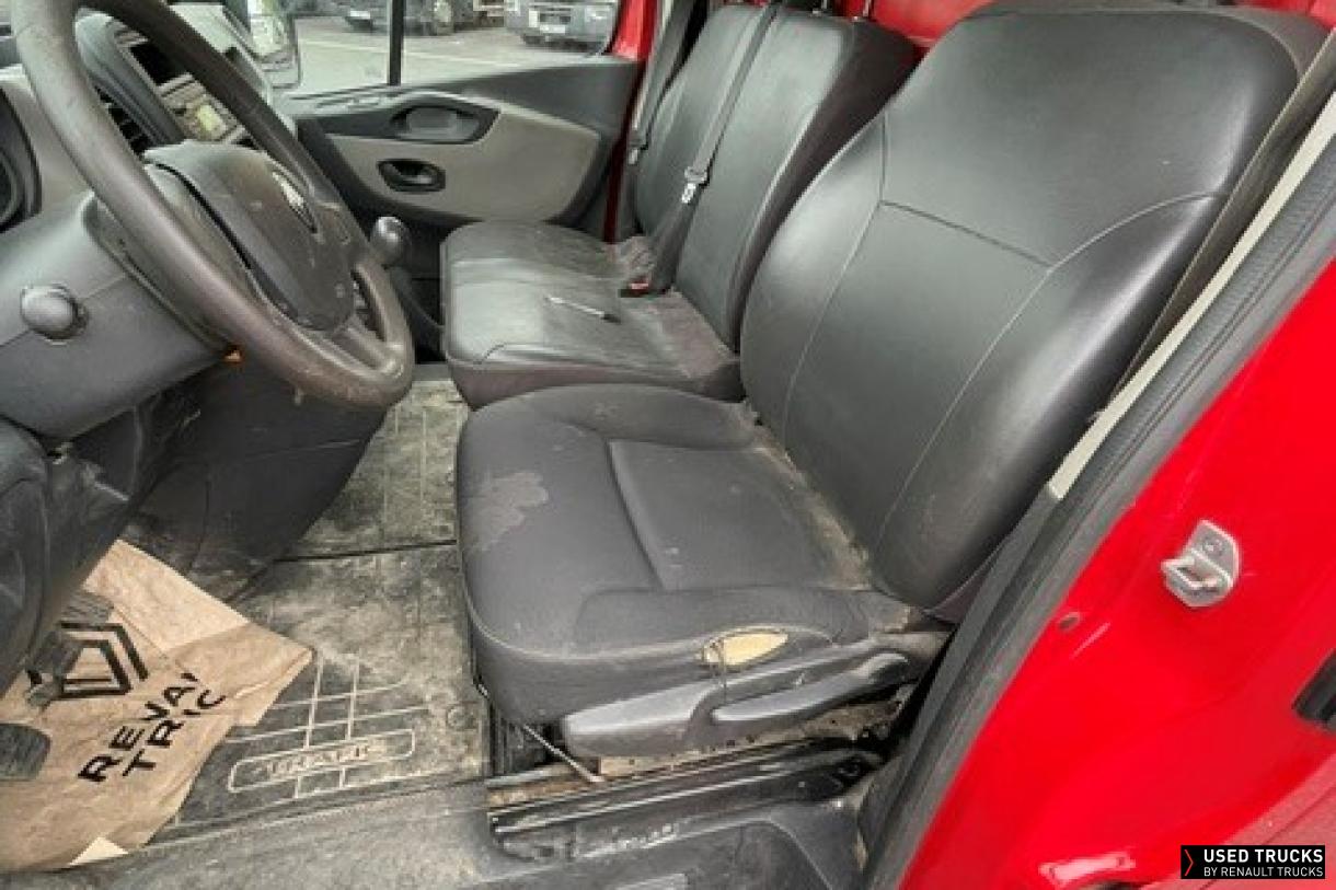 Renault Trafic 145