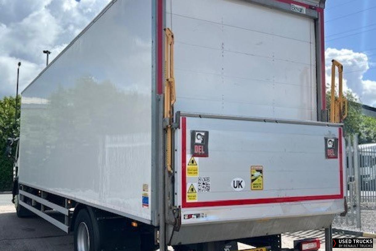 Renault Trucks D Wide 250