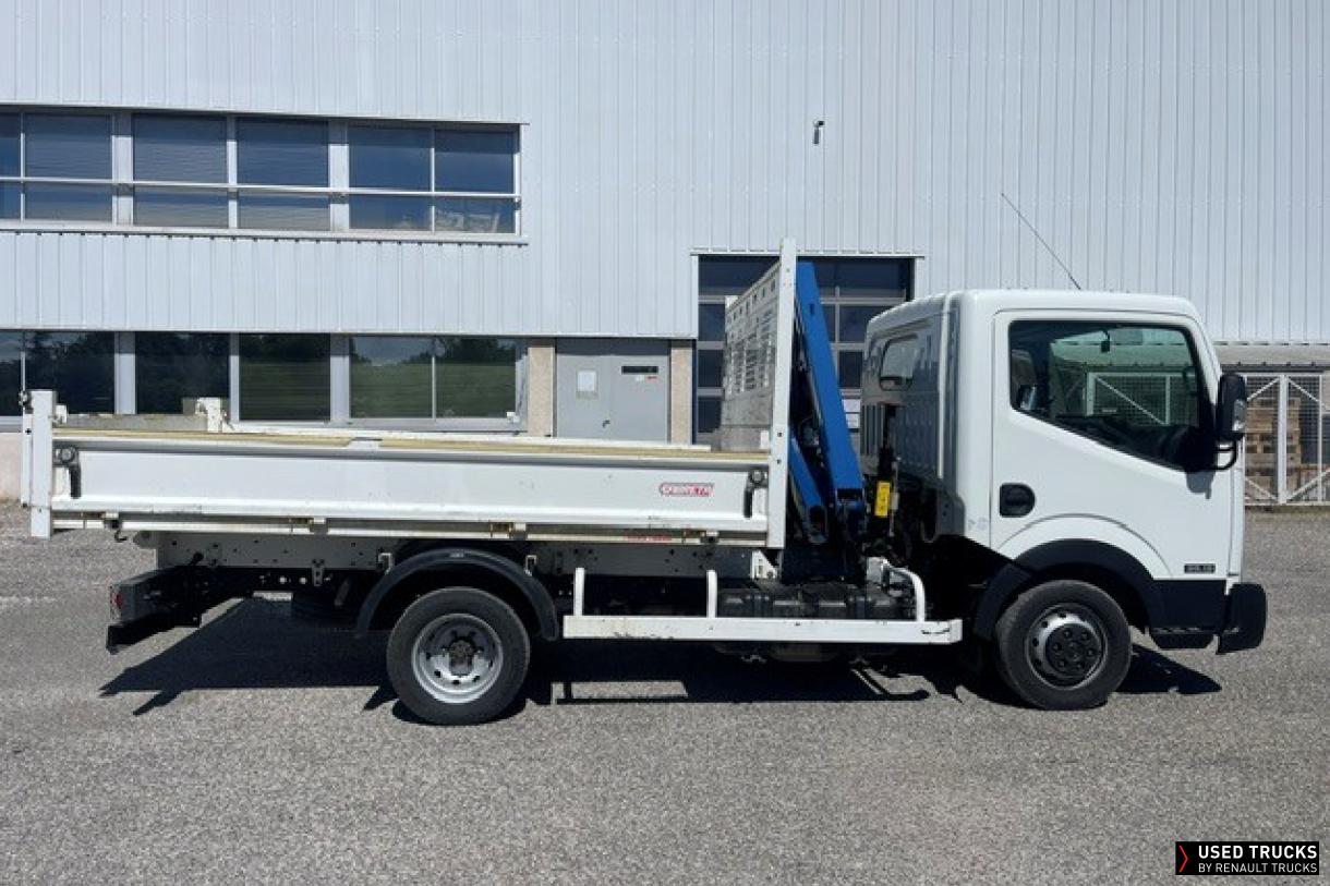 Nissan Cabstar 130