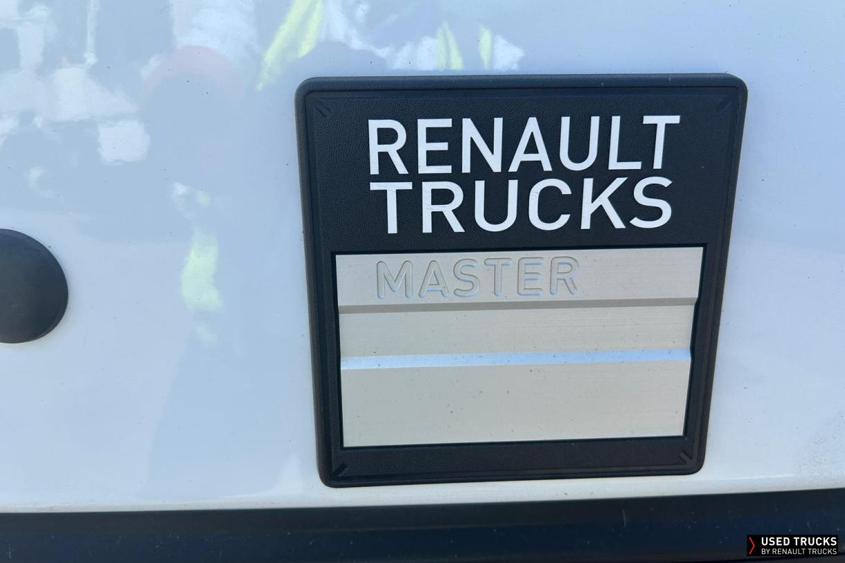 Renault Trucks Master 145
