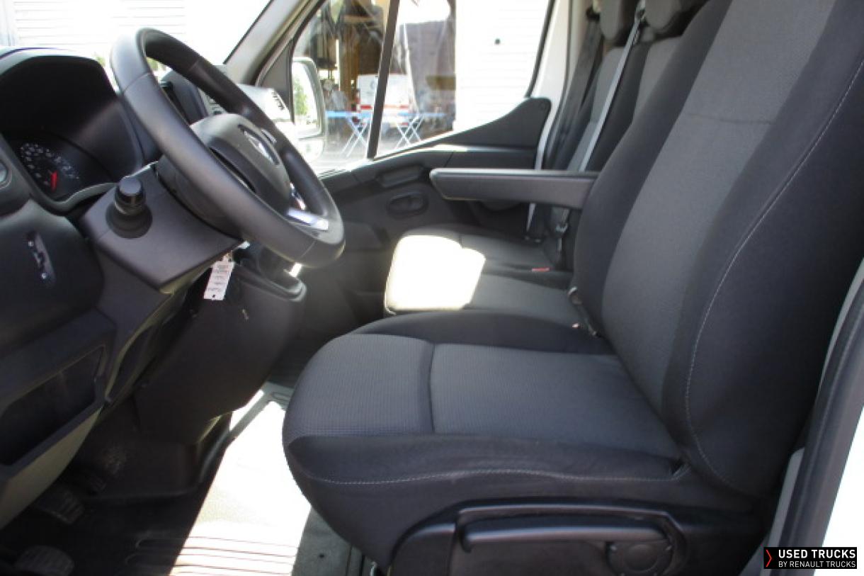 Renault Trucks Master 145