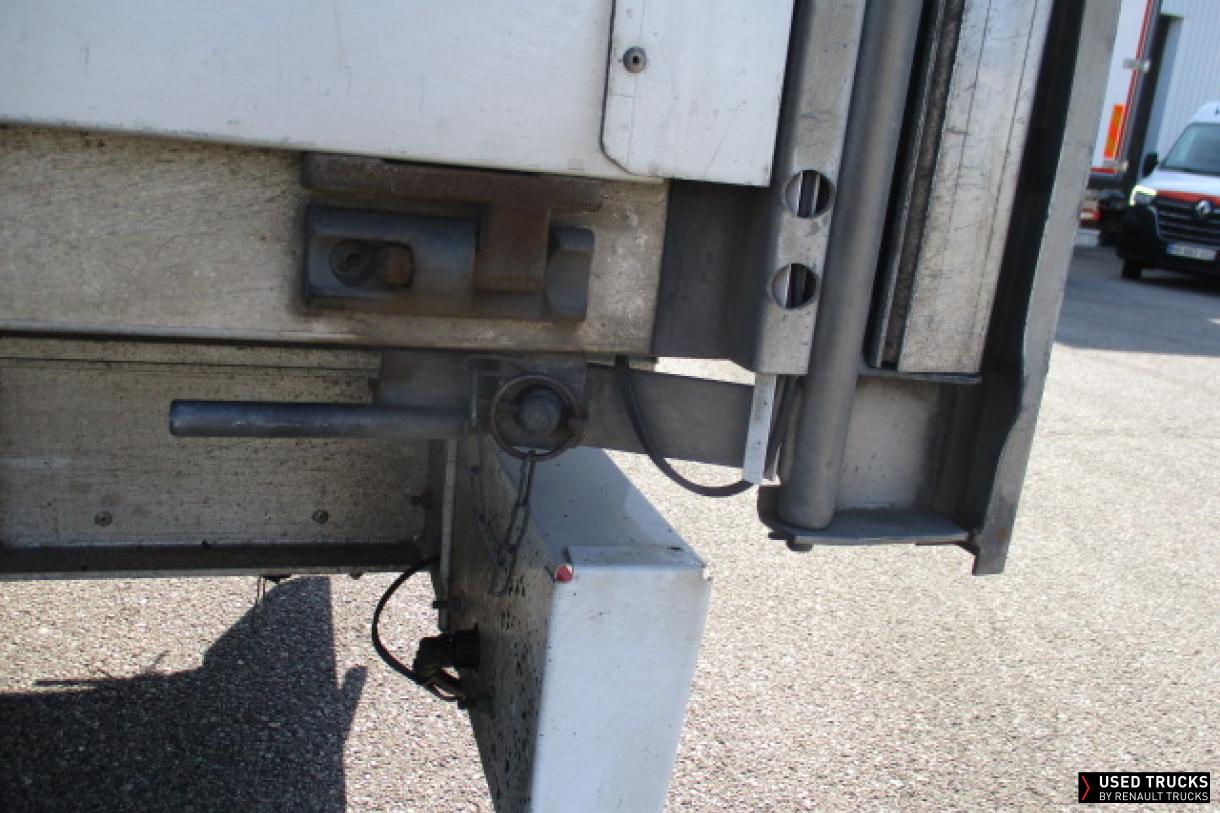 Renault Trucks Master 145