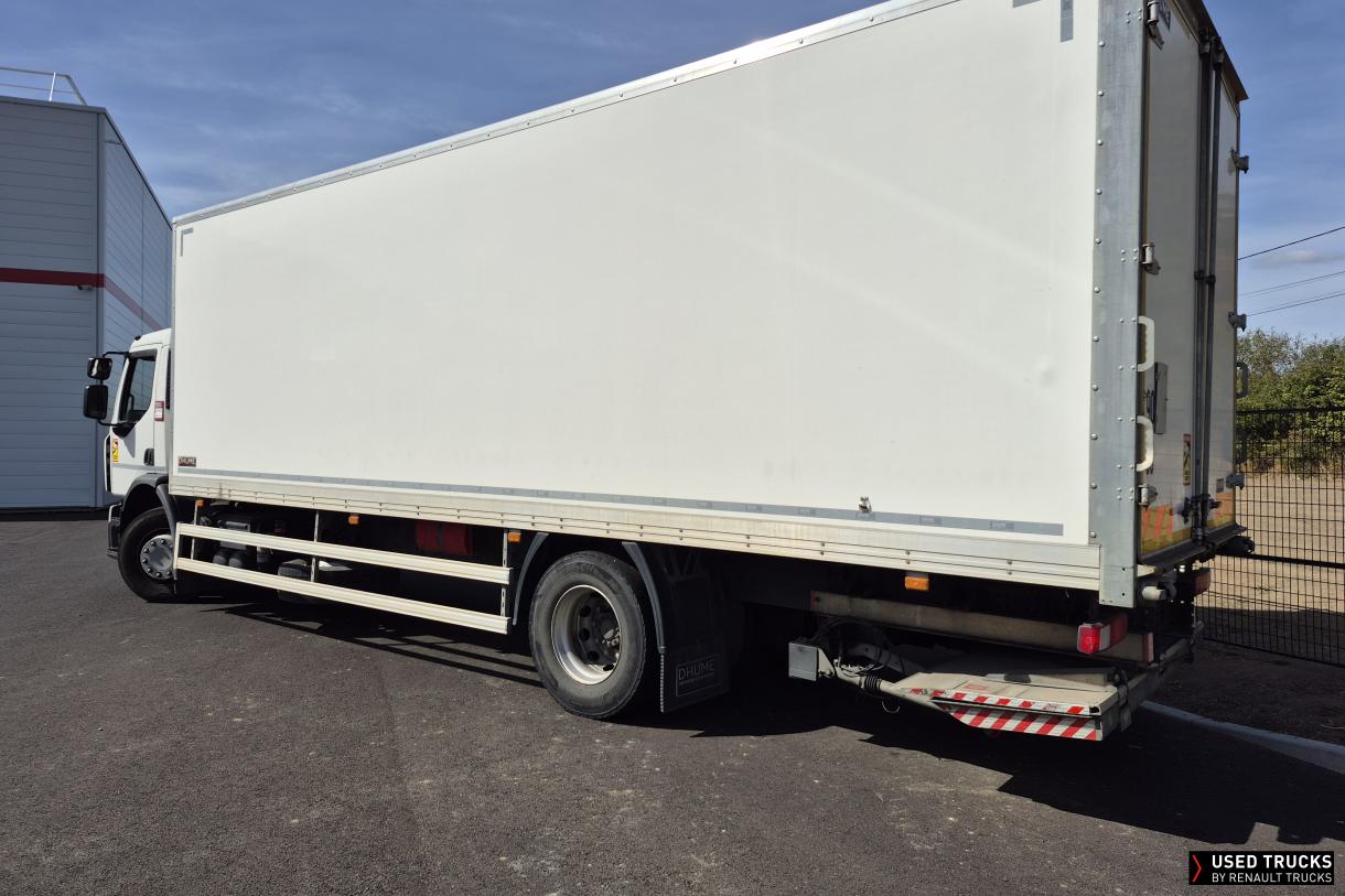 Renault Trucks D Wide 320
