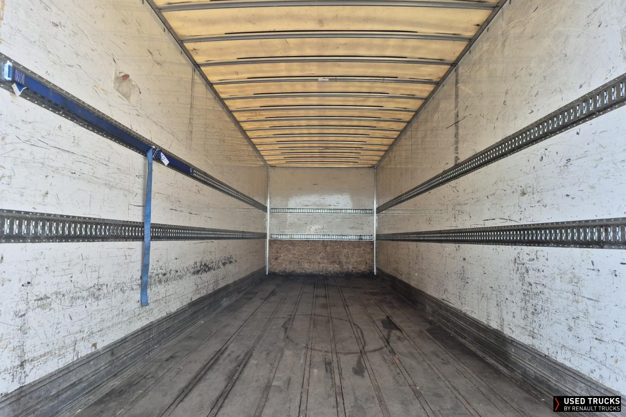 Renault Trucks D Wide 320