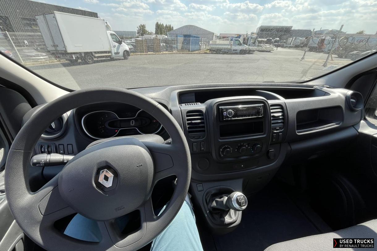 Renault Trafic 145