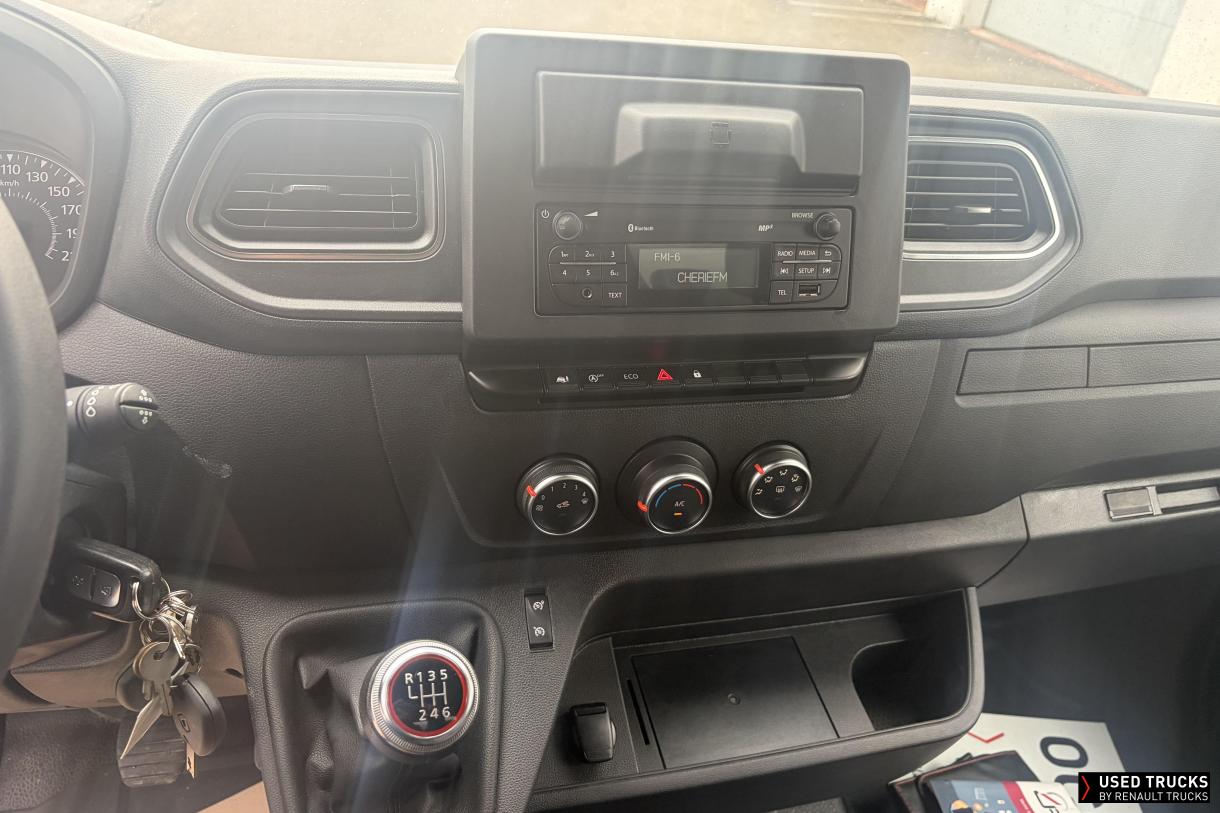 Renault Trucks Master 145