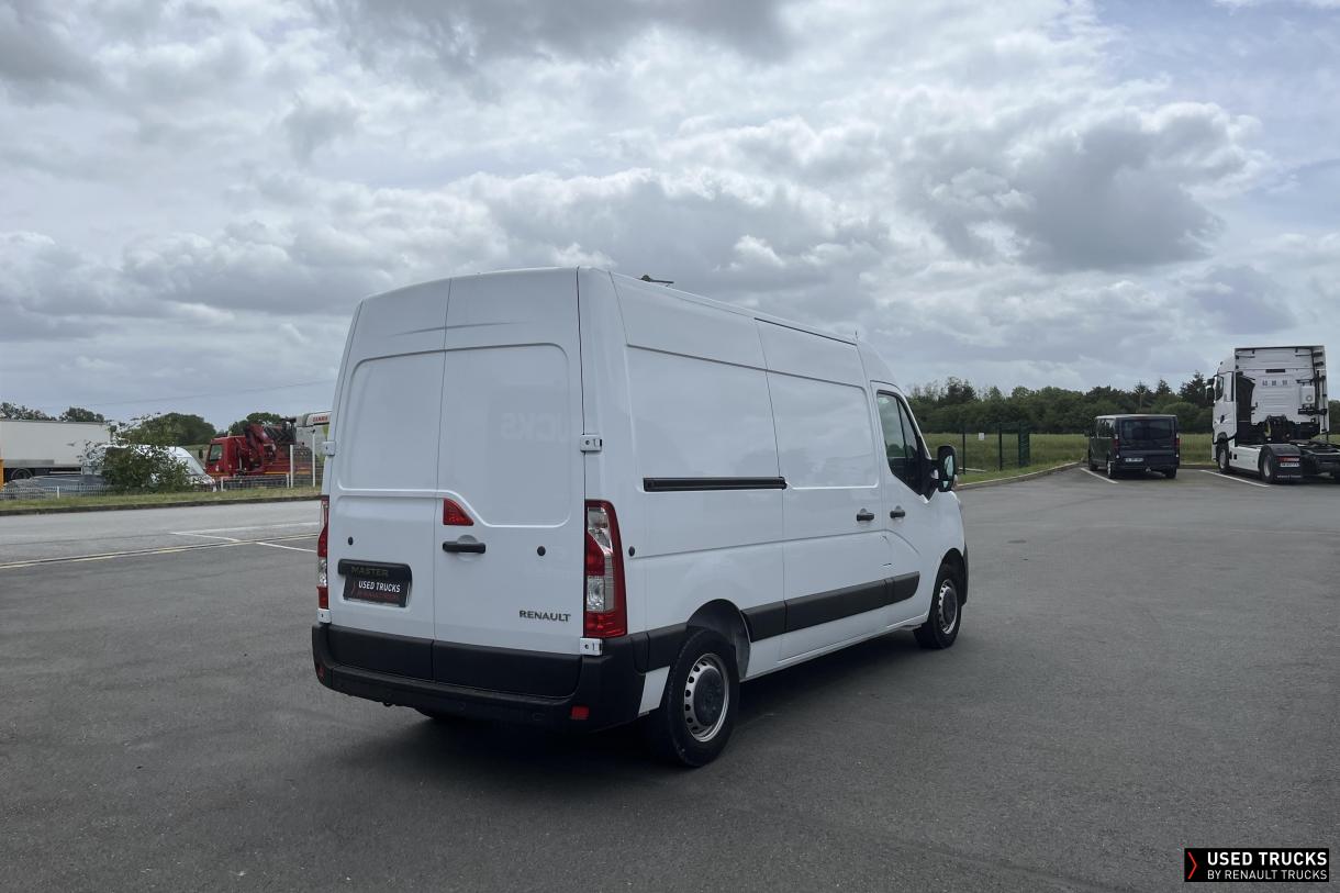 Renault Trucks Master 135