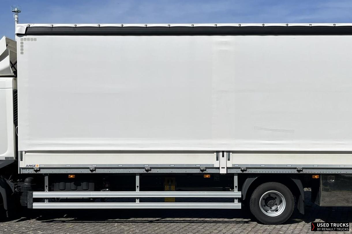 Renault Trucks D Cab 2.1 240