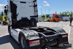 Renault Trucks T High
                                          520