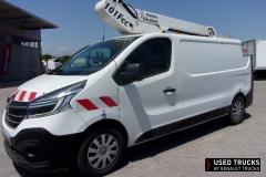 Renault Trucks Trafic
                                          