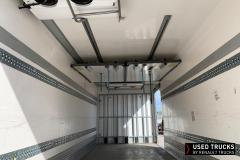 Renault Trucks D
                                          240
