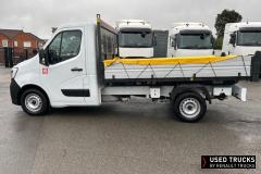 Renault Trucks Master
                                          145