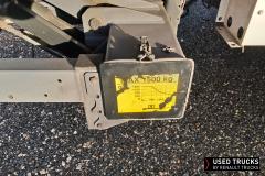 Renault Trucks D
                                          240