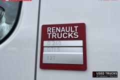 Renault Trucks D
                                          240