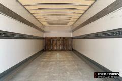 Renault Trucks D
                                          240