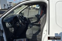 Renault Trucks Trafic
                                          130